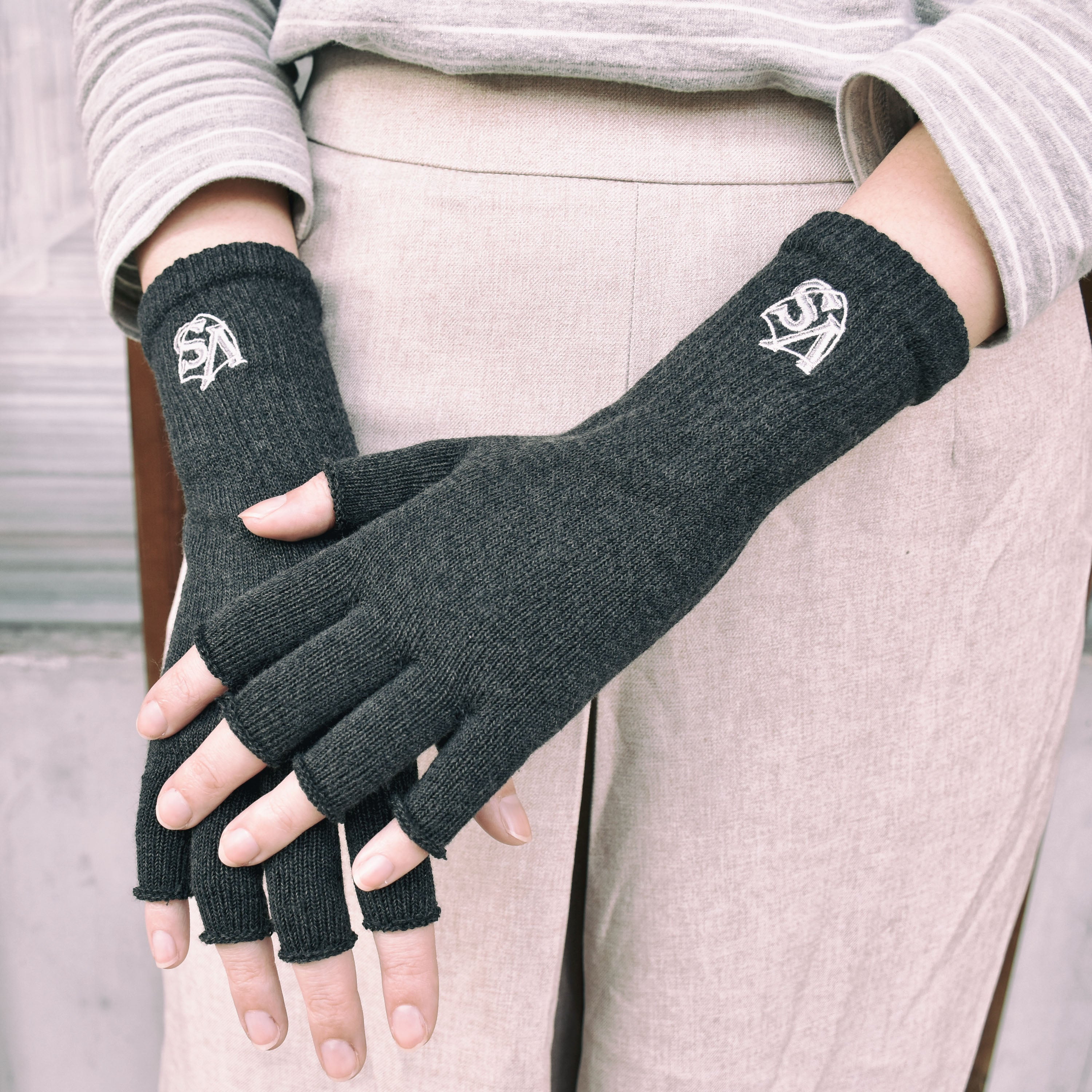 Accessories-Fingerless Recovery Gloves - Vital Salveo